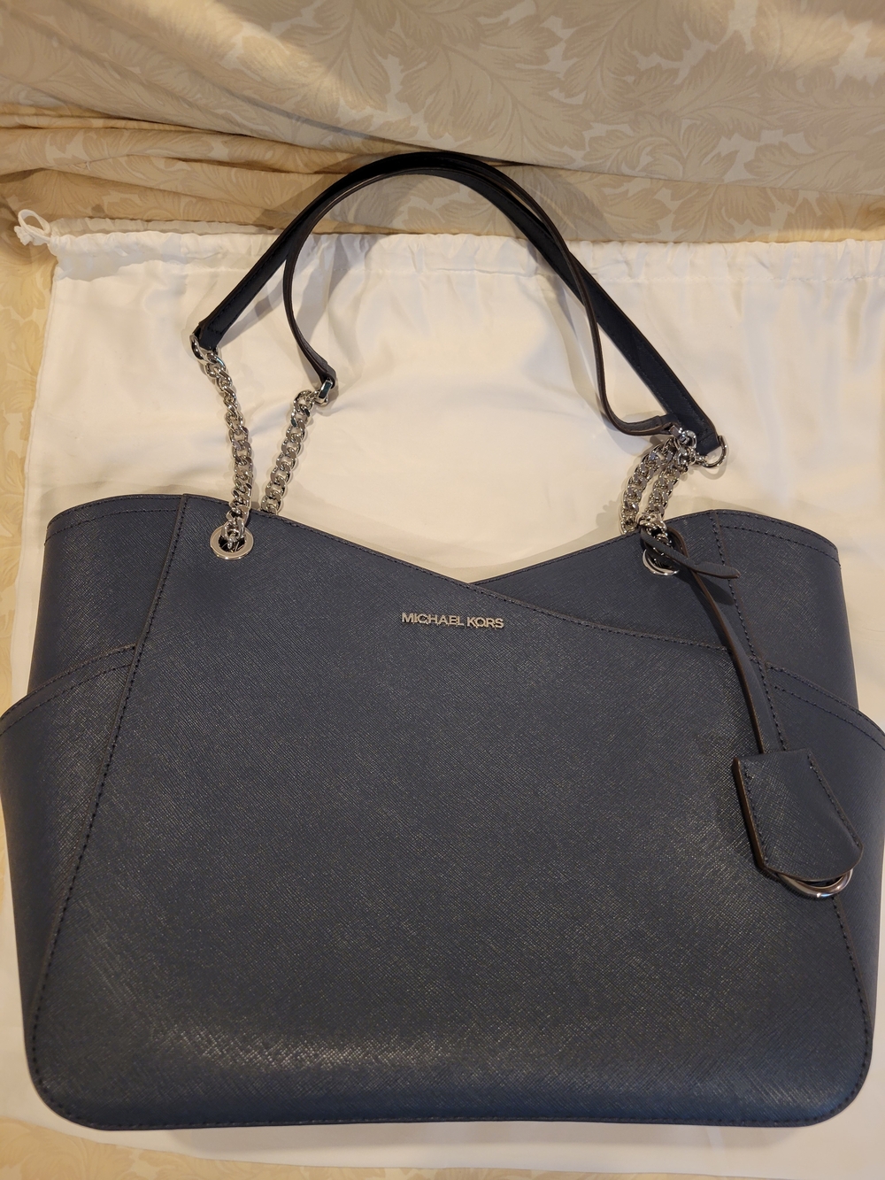👜NWT Michael Kors Navy Saffiano Chain-Handle Tote👜